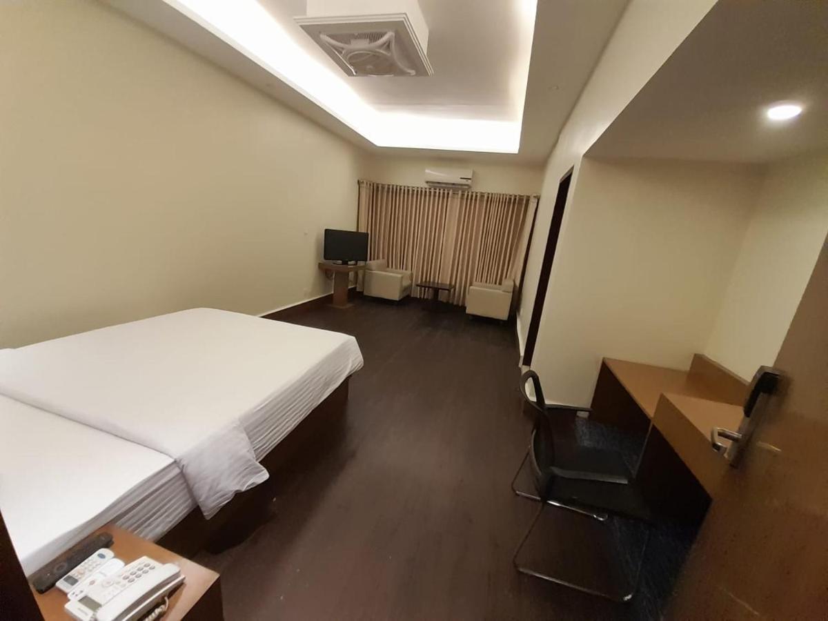 Richmond Hotel & Suites Дакка Екстер'єр фото