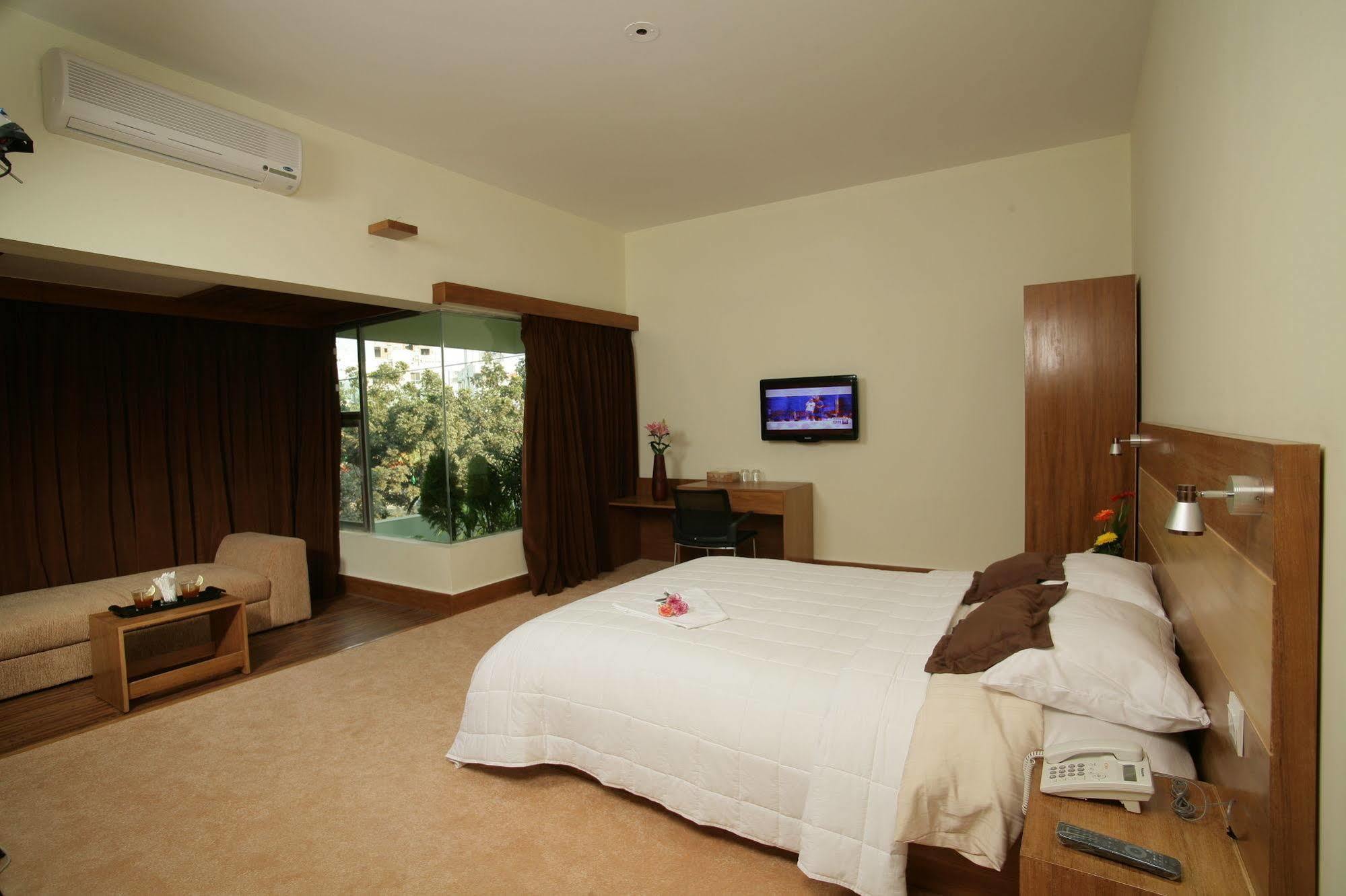 Richmond Hotel & Suites Дакка Екстер'єр фото