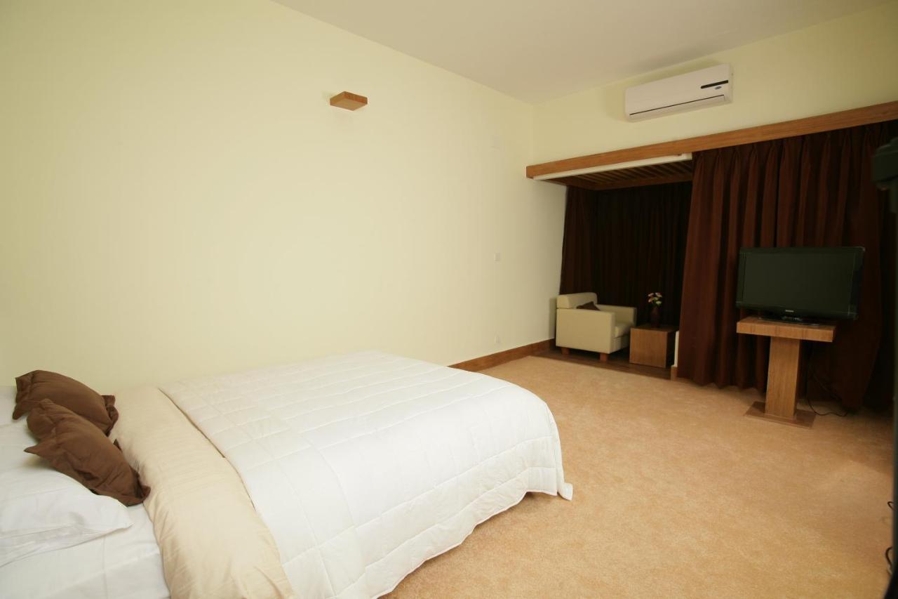 Richmond Hotel & Suites Дакка Екстер'єр фото